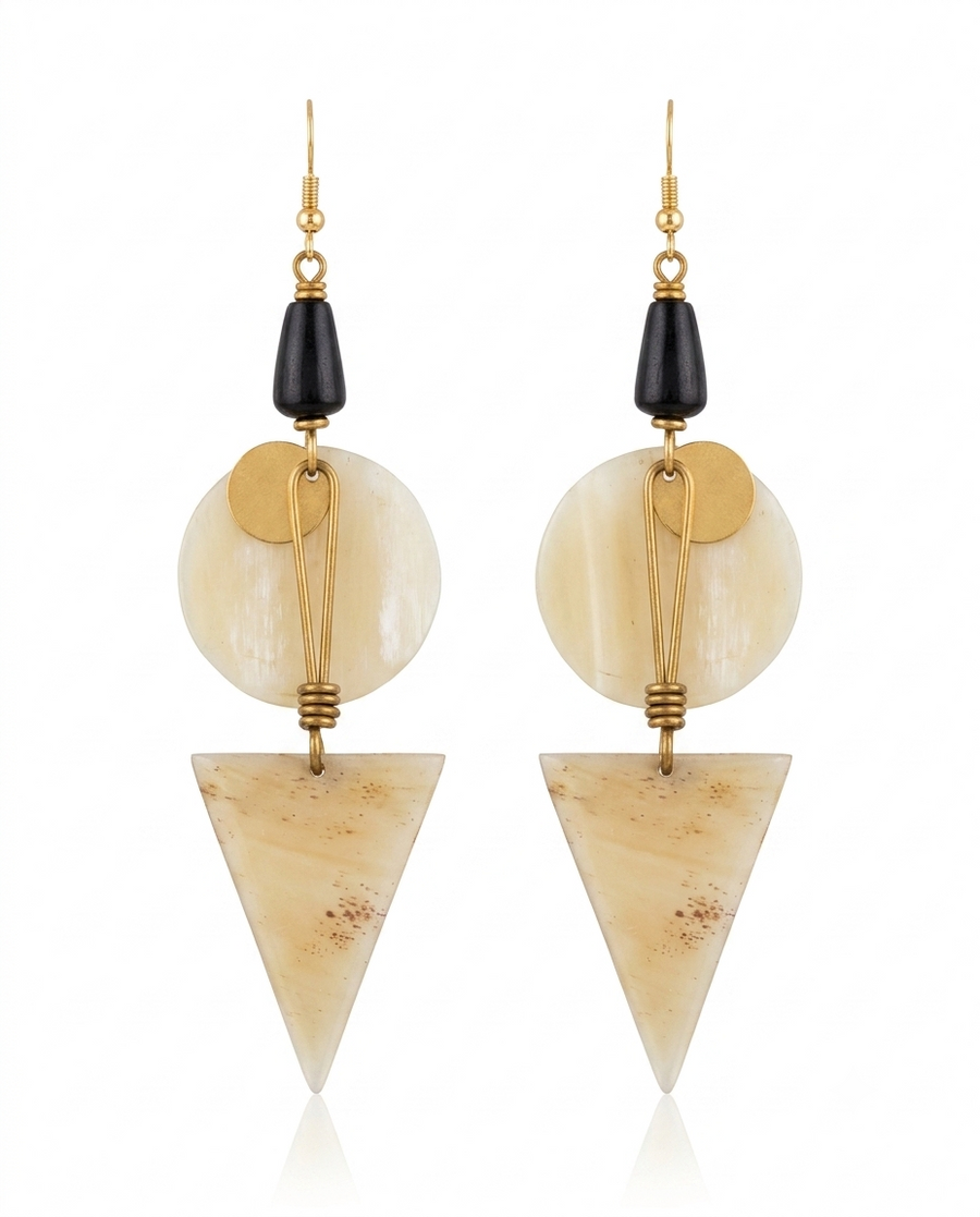 Boucles d'oreille Umbo - composition géométrique en corne de buffle