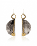 Boucles d'oreille Mawingu - demi-lune grise marbrée en corne de buffle