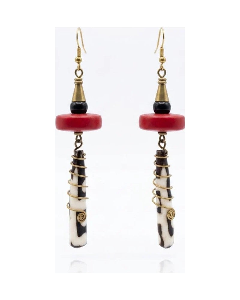 Boucles d'oreille Heri - perles rouges et blanches à franges