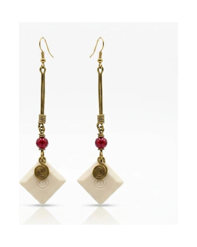 Boucles d'oreille Lulu - perles rouges et blanches pendantes
